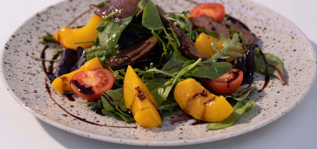 Salad with rabbit liver