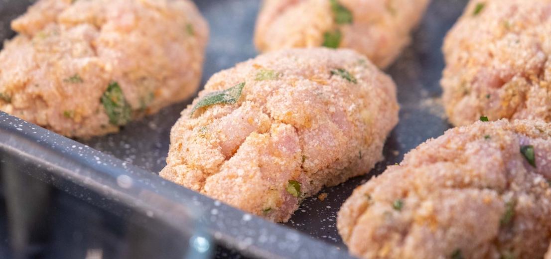 Minced rabbit meat croquette